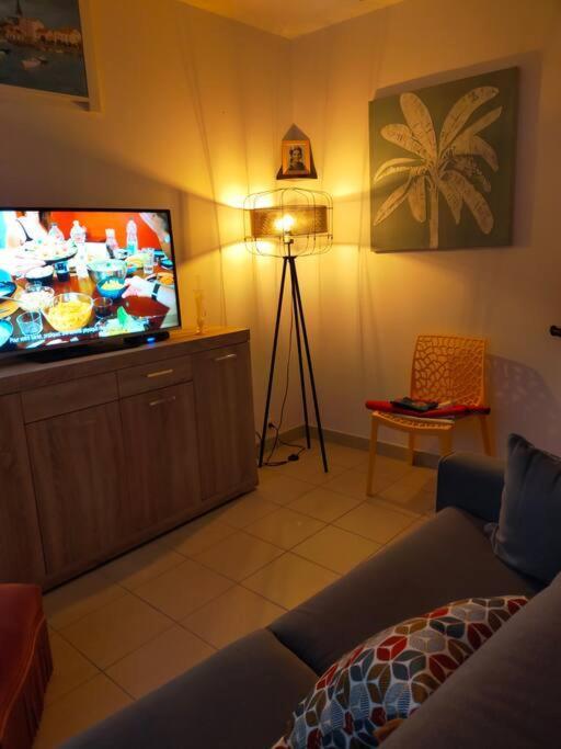 Maison Au Coeur De Saint-Gilles L'Inattendue Ngoại thất bức ảnh